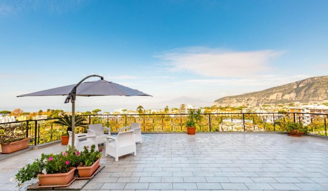 Un terrazzo sul Golfo di Sorrento by Wonderful Italy