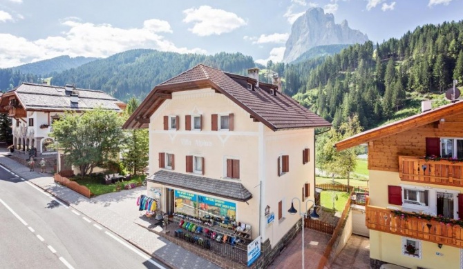 Villa Alpina Apartments