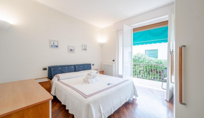Santa Margherita Quiet Apartment with Balcony