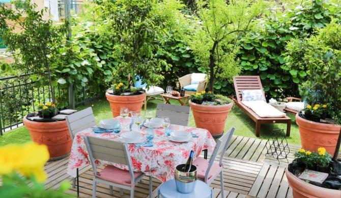 TERRAZZA PORTOFINO Splendido appartamento con piscina idromassaggio e parcheggio gratuito