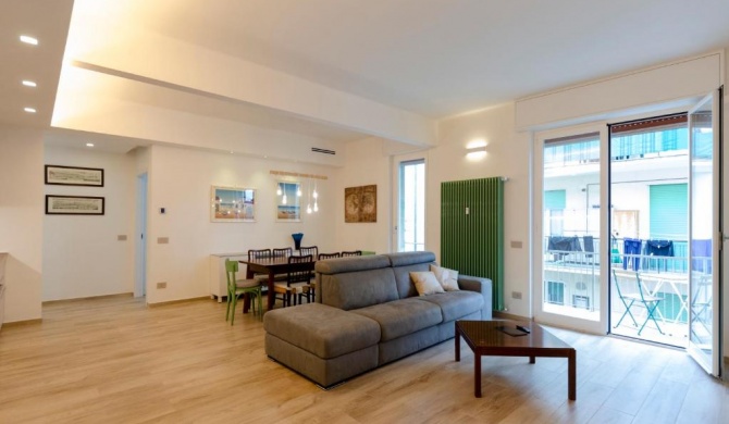 ALTIDO Apt for 6, with Terrace near Beach in Sestri Levante